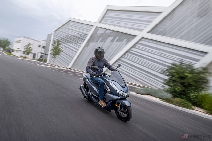 ホンダ「PCX125」2021年モデル登場 ヨーロッパで先行公開 | バイクの