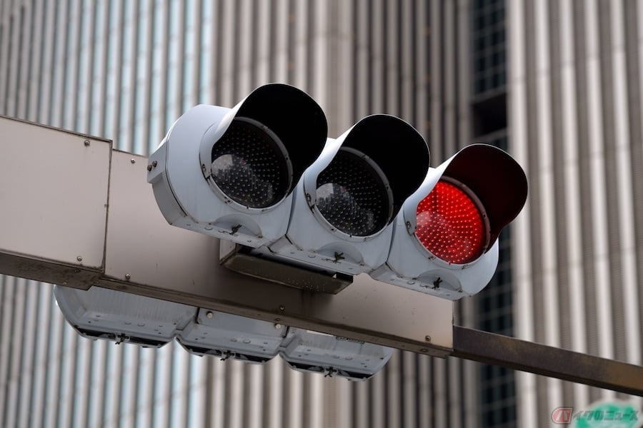 うっかり信号無視してしまったかも どんな罰則になる バイクのニュース うっかり信号無視してしまったかも どんな罰則になる バイクのニュース