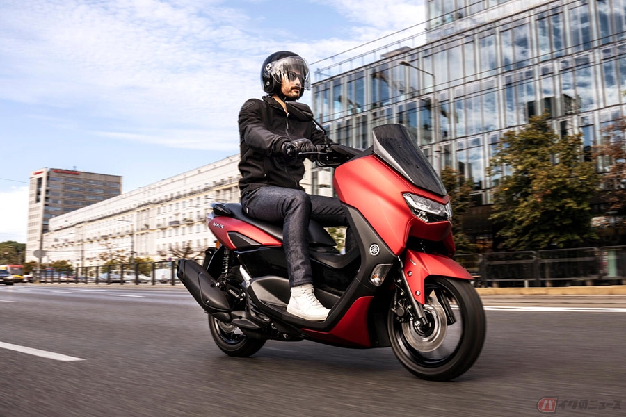 ヤマハ Nmax 125 新型公開 保護性を高めるエアロダイナミックフェアリングを採用 バイクのニュース