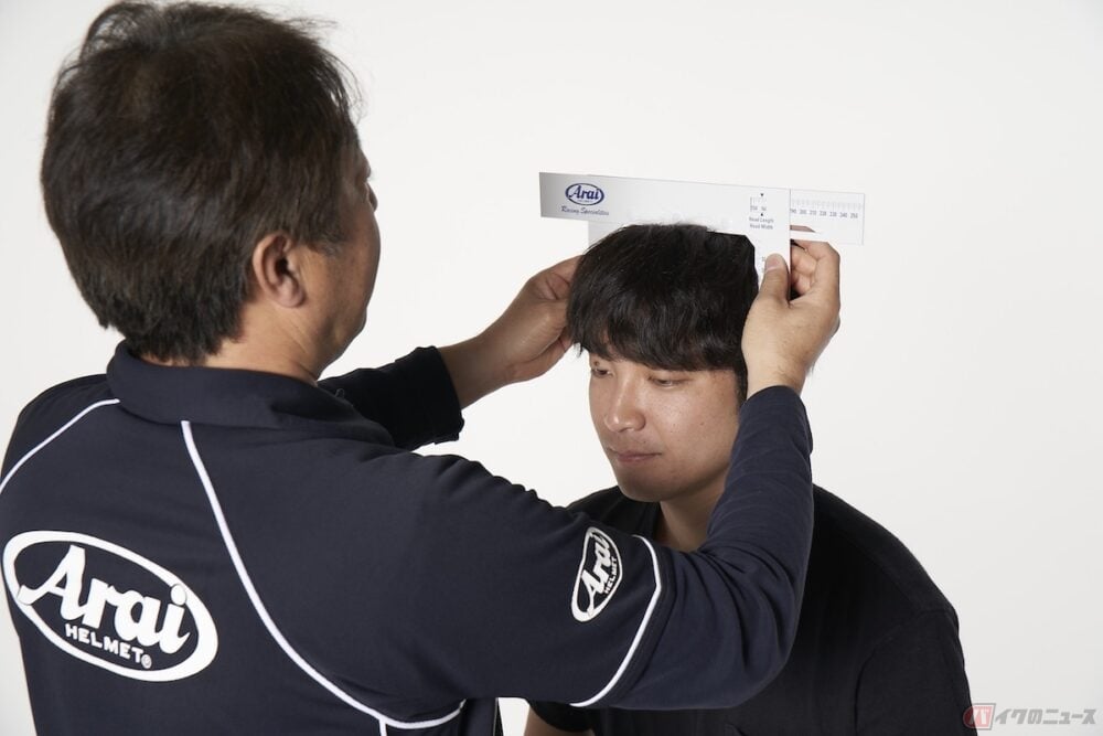 それ ヘルメットのサイズあってます 意外と知らないヘルメットの選び方をヘルメットのプロに聞いてみました バイクのニュース それ ヘルメットのサイズあってます 意外と知らないヘルメットの選び方をヘルメットのプロに聞いてみました バイクのニュース