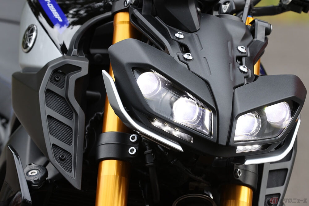 3気筒エンジンに独特のスタイリング 希有な存在のヤマハ「MT-09 SP」は