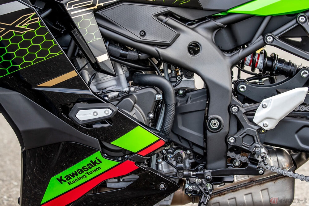 なにがスゴイの？このバイク カワサキ「Ninja ZX-25R」を