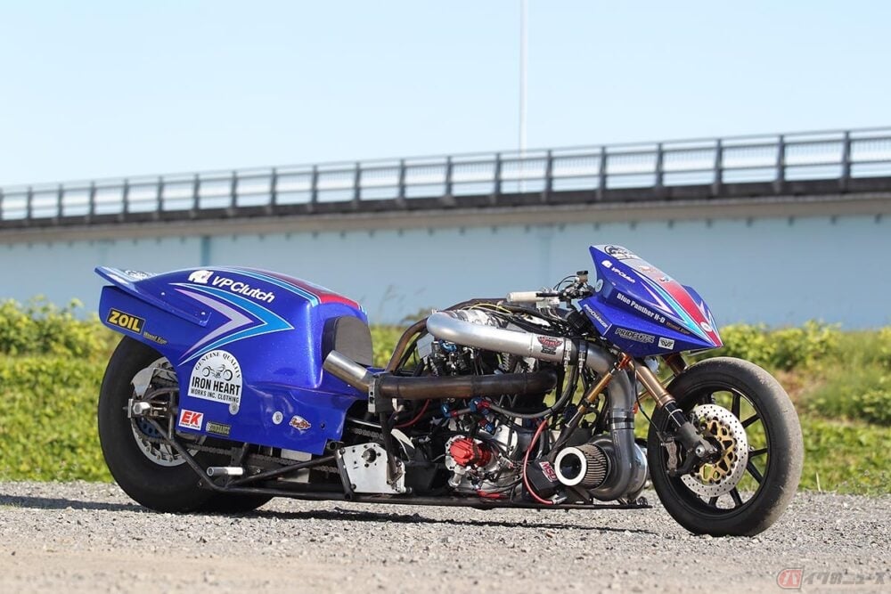 ドラッグレースの1 4マイルで5秒台を目指す 3100cc 10馬力を叩き出すスーパーチャージャーを備えたモンスターマシン バイクのニュース ドラッグレースの1 4マイルで5秒台を目指す 3100cc 10馬力を叩き出すスーパーチャージャーを備えたモンスターマシン バイクのニュース