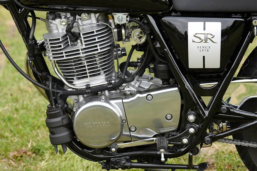 ヤマハ「SR400」最終型登場!! そもそもどんなバイクだった? 40余年の ヤマハ「SR400」最終型登場!! そもそもどんなバイクだった? 40余年の