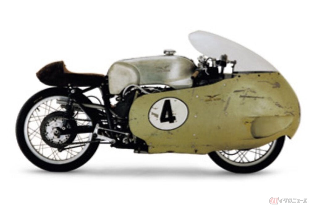 創立100年を迎えるイタリア モトグッツィ 伝説のv8エンジン搭載車 オットー チリンドリ インスパイアの限定車を公開 バイクのニュース 創立100年を迎えるイタリア モトグッツィ 伝説のv8エンジン搭載車 オットー チリンドリ インスパイアの限定車を公開 バイクのニュース