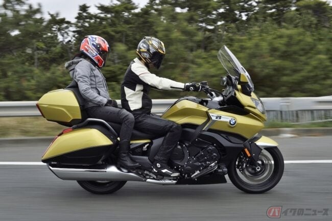 タンデム走行に向いているバイクとは 2人乗り時の交通ルールも確認 バイクのニュース タンデム走行に向いているバイクとは 2人乗り時の交通ルールも確認 バイクのニュース