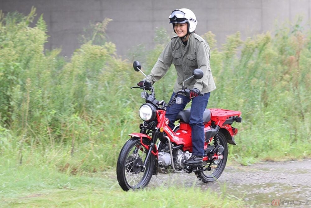ホンダの大人気レジャーバイク Ct125 ハンターカブ をct110元オーナーのママライダーがチェックしてみました 乗ってみた編 バイクのニュース ホンダの大人気レジャーバイク Ct125 ハンターカブ をct110元オーナーのママライダーがチェックしてみました 乗ってみた編 バイクのニュース
