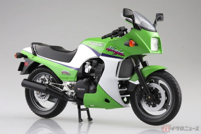 Kawasaki GPz900R 1/12スケール　ダイキャストバイク　赤/灰 アオシマ カワサキ GPz900R 赤/灰 1/12 完成品バイクシリーズ 110782