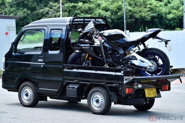 【実話】2輪メディア業界人が高性能バイクを物色していたら軽自動車と軽二輪をセット購入していた!?