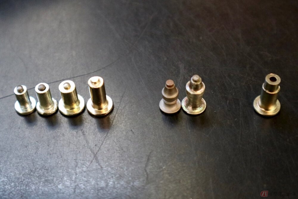 氷の上で威力を発揮するバイク用スパイクタイヤ 雪国で働くバイクのみならず遊び用途も バイクのニュース 氷の上で威力を発揮するバイク用スパイクタイヤ 雪国で働くバイクのみならず遊び用途も バイクのニュース