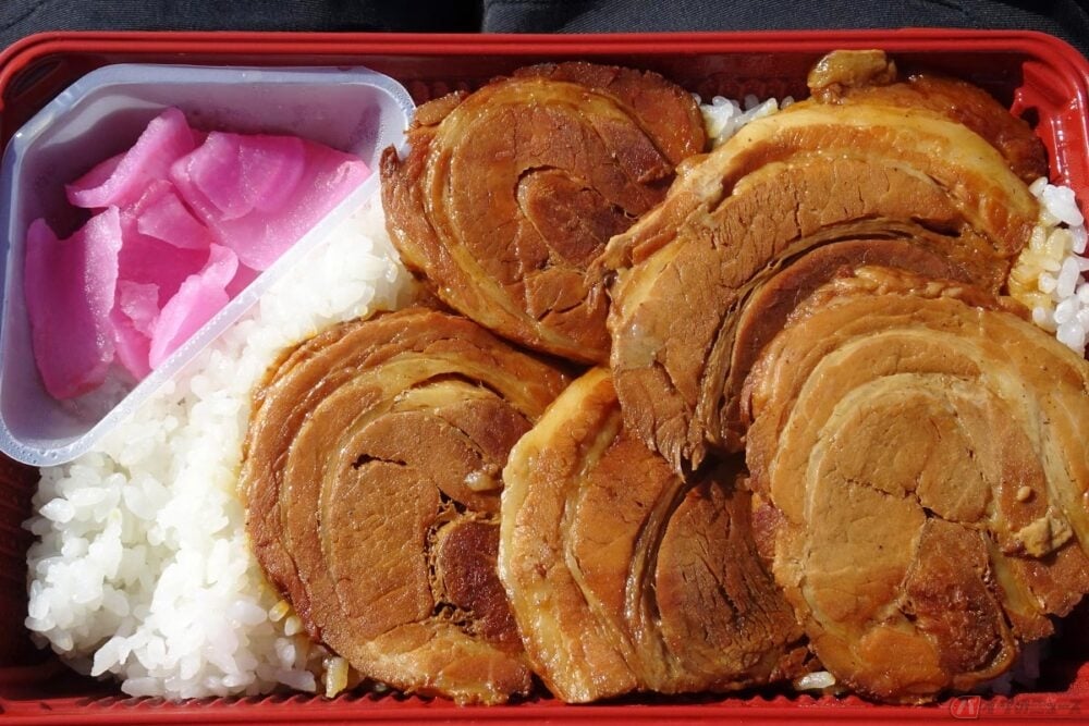 千葉県民が熱愛するご当地弁当 チャー弁 の魅力とは 房総ツーリングがてら食べてみた バイクのニュース