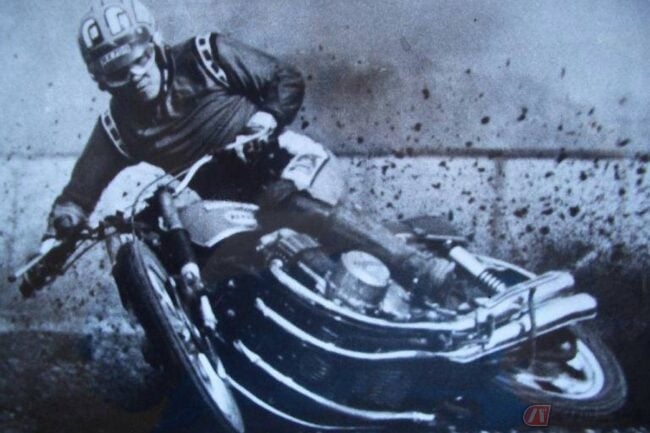 バイクに乗らないなんてもったいない! SP忠男ライダーの速さの秘訣と目玉ヘルメットの正体