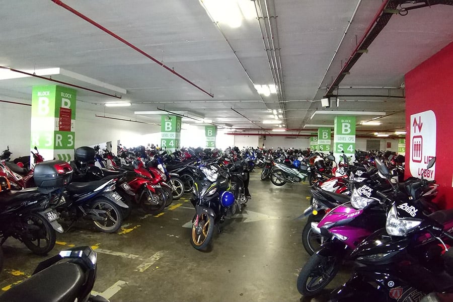 道路を行き交うバイクはほとんどが アンダーボーン 日本とは異なるマレーシアのバイク事情 バイクのニュース