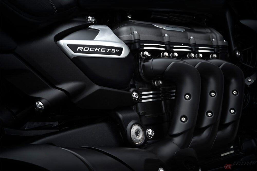 バイクに2 5リッターエンジン 量産市販車最大排気量のトライアンフ ロケット3 に ほぼ真っ黒の限定仕様車登場 バイクのニュース バイクに2 5リッターエンジン 量産市販車最大排気量のトライアンフ ロケット3 に ほぼ真っ黒の限定仕様車登場 バイクのニュース