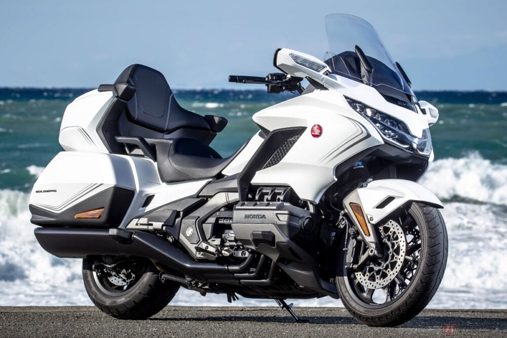 受け継がれるホンダの大型プレミアムツアラー Gold Wing Tour Dct の魅力とは 年モデルを振り返る バイクのニュース 受け継がれるホンダの大型プレミアムツアラー Gold Wing Tour Dct の魅力とは 年モデルを振り返る バイクのニュース
