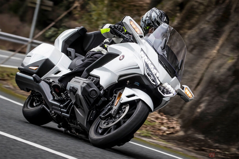 受け継がれるホンダの大型プレミアムツアラー Gold Wing Tour Dct の魅力とは 年モデルを振り返る バイクのニュース 受け継がれるホンダの大型プレミアムツアラー Gold Wing Tour Dct の魅力とは 年モデルを振り返る バイクのニュース