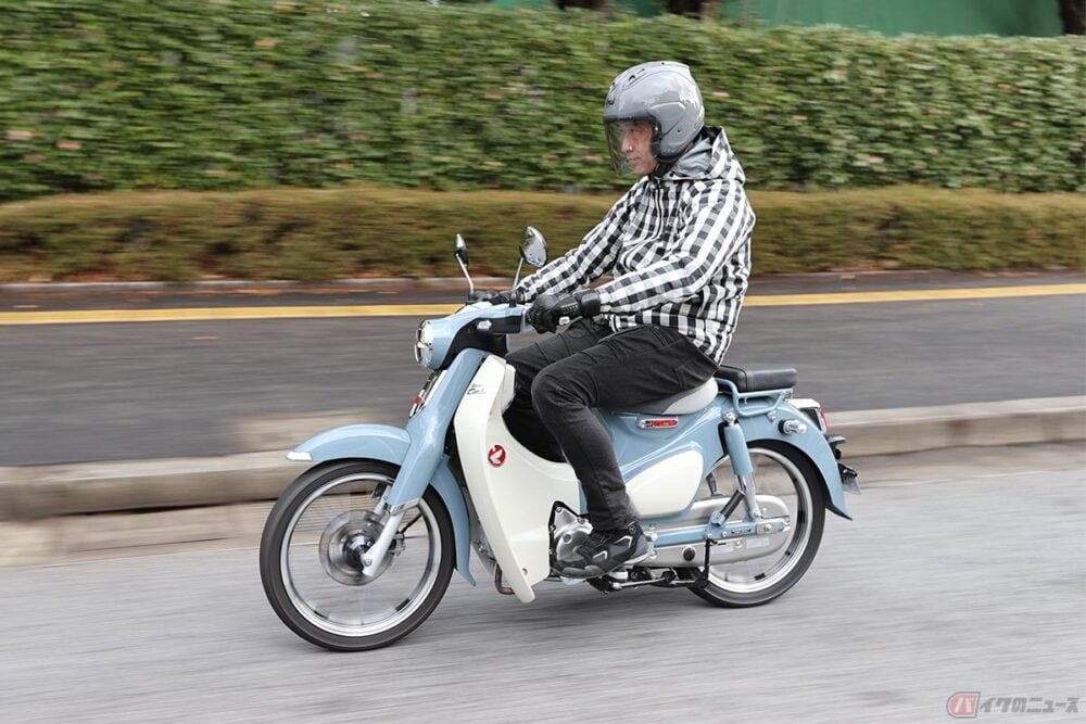The 燃費 ホンダ同門対決 スーパーカブ110 と スーパーカブc125 日本橋と箱根の往復実走テストで得た結果とは バイクのニュース The 燃費 ホンダ同門対決 スーパーカブ110 と スーパーカブc125 日本橋と箱根の往復実走テストで得た結果とは バイクのニュース