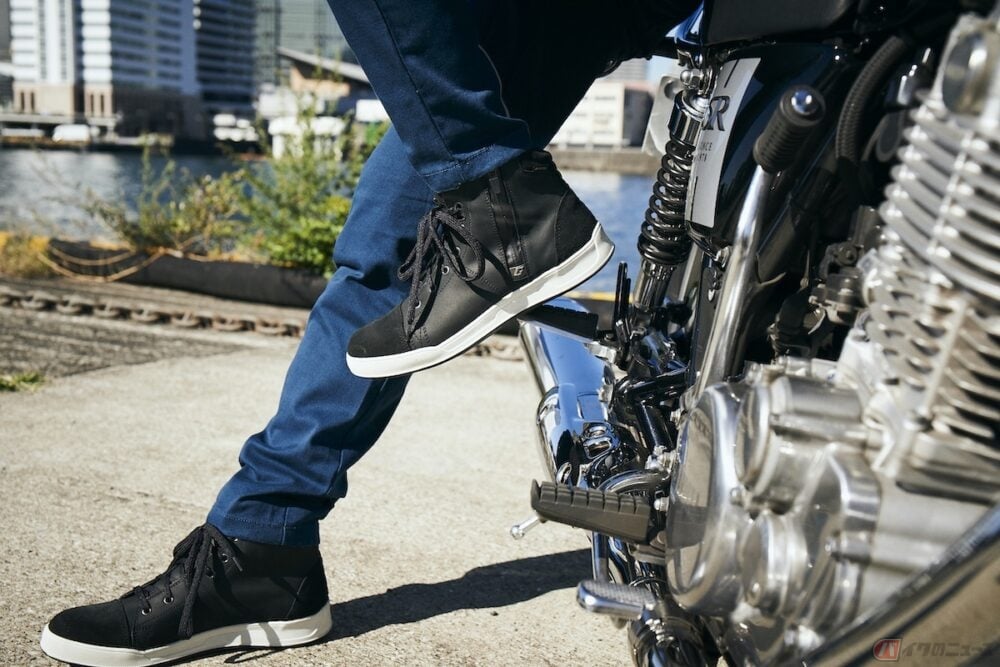 見た目重視か機能重視か ツーリングシューズのアレコレ バイクのニュース 見た目重視か機能重視か ツーリングシューズのアレコレ バイクのニュース