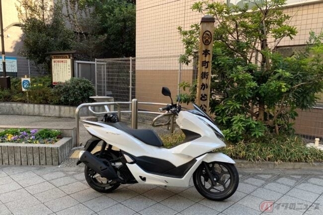 The 燃費 ホンダ同門対決 快速125ccスクーター Pcx と Pcx E Hev で実走比較した結果は バイクのニュース The 燃費 ホンダ同門対決 快速125ccスクーター Pcx と Pcx E Hev で実走比較した結果は バイクのニュース
