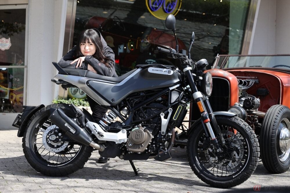 今まで見たことないオシャレ感にホレボレしちゃう ハスクバーナのスヴァルトピレン125に 初心者女子ライダー高梨はづきが乗ってみました バイク のニュース 今まで見たことないオシャレ感にホレボレしちゃう ハスクバーナのスヴァルトピレン125に 初心者女子ライダー高梨はづきが乗ってみました バイク のニュース