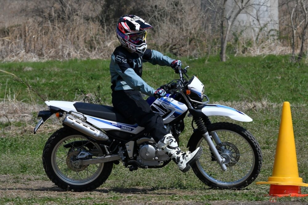 小野木里奈の 日和 は オフロードのリーンアウトや苦手なuターンについて学びます バイクのニュース 小野木里奈の 日和 は オフロードのリーンアウトや苦手なuターンについて学びます バイクのニュース