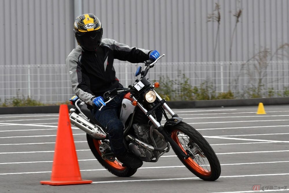 感覚でしかなかったバイクの上達が可視化で一目瞭然 ヤマハがライテク通知表を開発 バイクのニュース 感覚でしかなかったバイクの上達が可視化で一目瞭然 ヤマハがライテク通知表を開発 バイクのニュース
