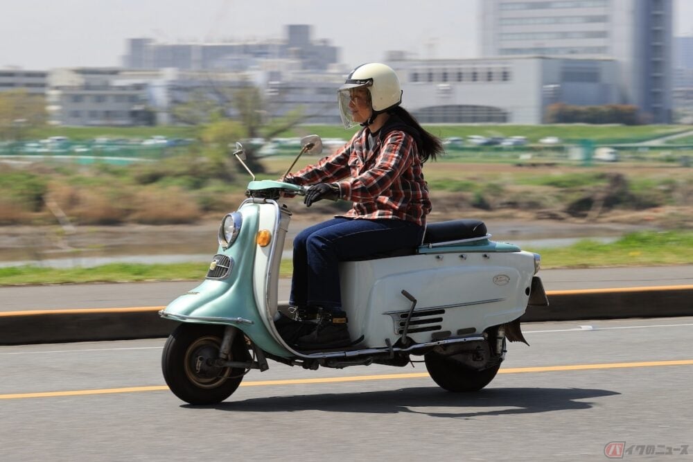 マニアな人気を集めているヴィンテージな鉄スクーター富士重工業のラビットs601で走ってみました バイクのニュース マニアな人気を集めているヴィンテージな鉄スクーター富士重工業のラビットs601で走ってみました バイクのニュース