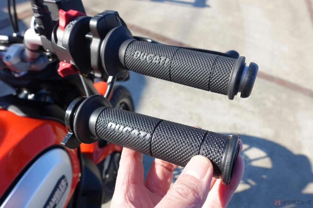 バイクのグリップヒーターを取り外したい 手順と注意点とは バイクのニュース バイクのグリップヒーターを取り外したい 手順と注意点とは バイクのニュース