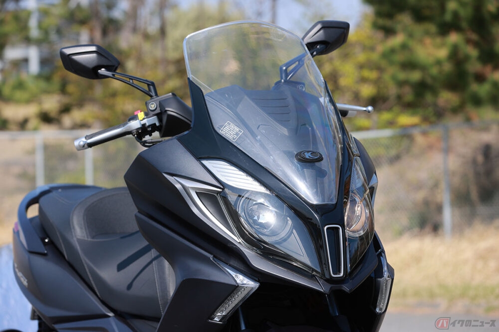 キムコ　ダウンタウン125i キムコ、125スクーター最大級ボディの「ダウンタウン125i ABS」を新