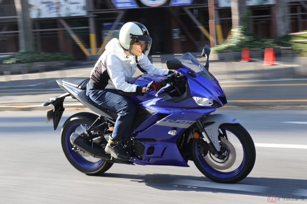 Yamahaの250ccスーパースポーツ Yzf R25 Abs は モータースポーツする楽しさと毎日乗れる気軽さが魅力です バイクのニュース Yamahaの250ccスーパースポーツ Yzf R25 Abs は モータースポーツする楽しさと毎日乗れる気軽さが魅力です バイクのニュース