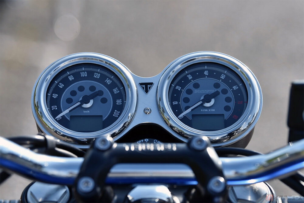 トライアンフ製バーチカルツインの王道「Bonneville T100（ボンネビル