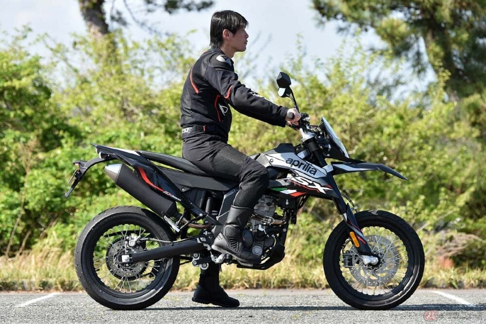 稀少なフルサイズボディの125ccモデル アプリリア Sx125 と Rx125 はアクセルをガンガン開けて走るスポーツ性が魅力 バイクのニュース 稀少なフルサイズボディの125ccモデル アプリリア Sx125 と Rx125 はアクセルをガンガン開けて走るスポーツ性が魅力 バイクのニュース