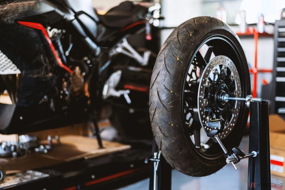 新品タイヤは滑る タイヤの皮むきは必要なのか バイクのニュース 新品タイヤは滑る タイヤの皮むきは必要なのか バイクのニュース