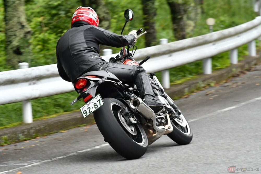 新品タイヤは滑る タイヤの皮むきは必要なのか バイクのニュース 新品タイヤは滑る タイヤの皮むきは必要なのか バイクのニュース