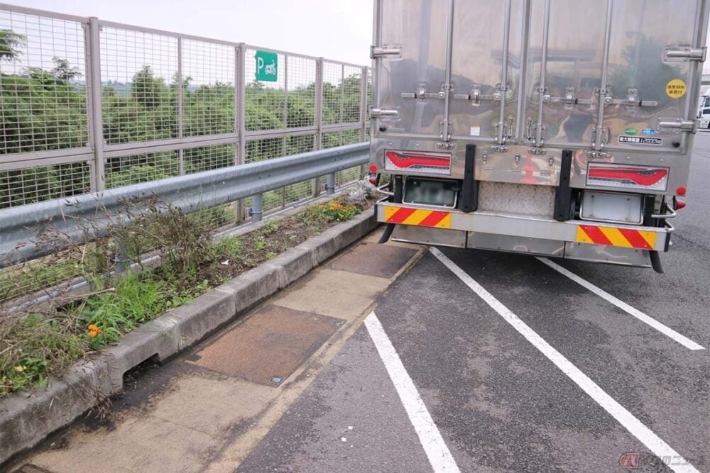 暑い夏もエナジー系 Pa飯 で乗り切る 圏央道 厚木pa で出会った 元気がでる丼 バイクで行く高速道路グルメ バイクのニュース 暑い夏もエナジー系 Pa飯 で乗り切る 圏央道 厚木pa で出会った 元気がでる丼 バイクで行く高速道路グルメ バイクのニュース