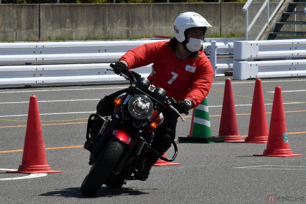 バイクのuターンを上達させるコツとは バイクのニュース バイクのuターンを上達させるコツとは バイクのニュース