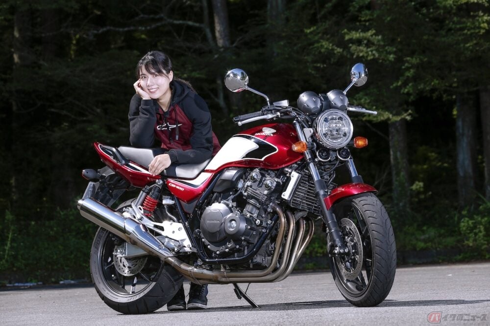 小野木里奈の 日和 再びバイクの原点に帰ることができるcb400sfの魅力とは バイクのニュース 小野木里奈の 日和 再びバイクの原点に帰ることができるcb400sfの魅力とは バイクのニュース