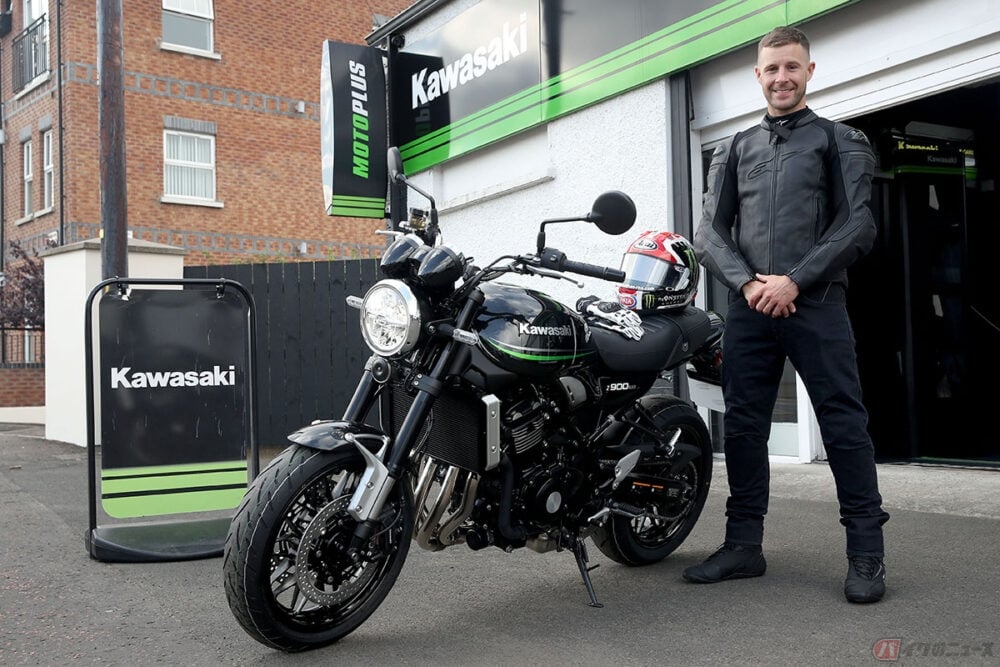 カワサキ J レイ ついに愛車をゲット Sbkで6年連続チャンピオンに輝いた偉大なるライダーが選んだモデルとは バイクのニュース カワサキ J レイ ついに愛車をゲット Sbkで6年連続チャンピオンに輝いた偉大なるライダーが選んだモデルとは バイクのニュース