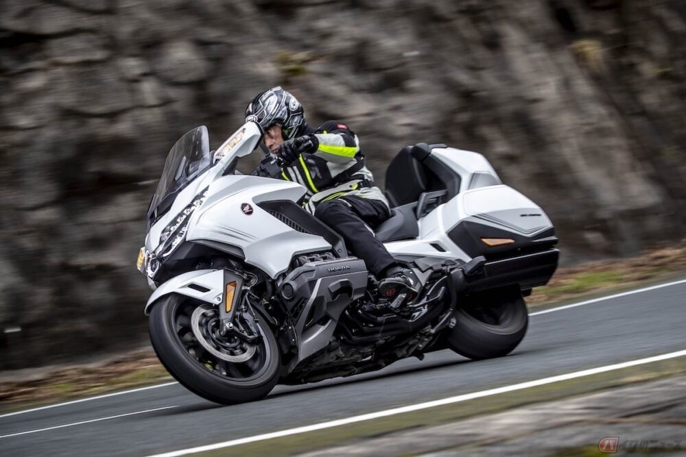 キャンプツーリングにもオススメ 荷物の積載量が多いバイク5選 バイクのニュース キャンプツーリングにもオススメ 荷物の積載量が多いバイク5選 バイクのニュース