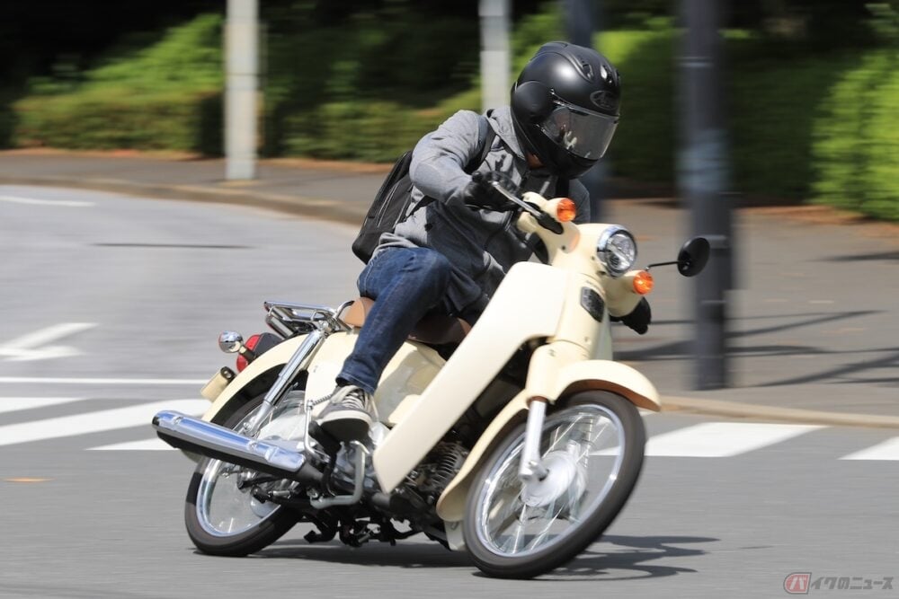 可愛いうえに快適な乗り心地 オススメのスーパーカブ5選 バイクのニュース 可愛いうえに快適な乗り心地 オススメのスーパーカブ5選 バイクのニュース