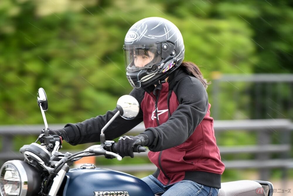 ツーリング時にインカムって本当に必要 メリットとデメリットを徹底解説 バイクのニュース ツーリング時にインカムって本当に必要 メリットとデメリットを徹底解説 バイクのニュース