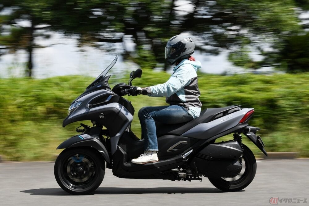 ヤマハの トリシティ300 で苦手な右コーナリングを克服 バイクのニュース ヤマハの トリシティ300 で苦手な右コーナリングを克服 バイクのニュース