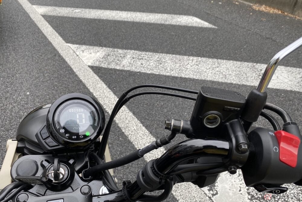 ゼブラゾーン を走行してもいいのか バイクのニュース ゼブラゾーン を走行してもいいのか バイクのニュース