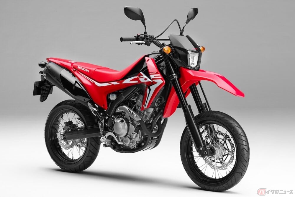 スリムで扱いやすい モタードタイプのオススメバイクとは バイクのニュース スリムで扱いやすい モタードタイプのオススメバイクとは バイクのニュース