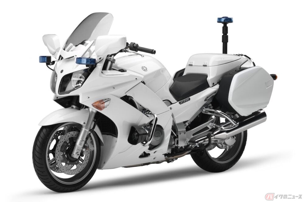 白バイと市販バイクの違いは どんな機能が備わっているのか バイクのニュース 白バイと市販バイクの違いは どんな機能が備わっているのか バイクのニュース