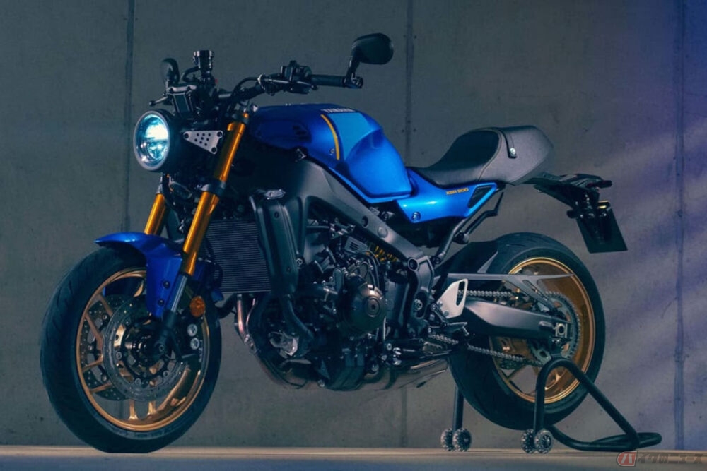 ヤマハ「XSR900」2022年モデル公開 フルモデルチェンジした大型 