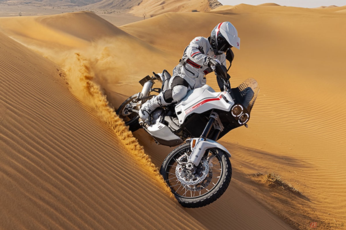 ドゥカティの新型モデル「デザートX」