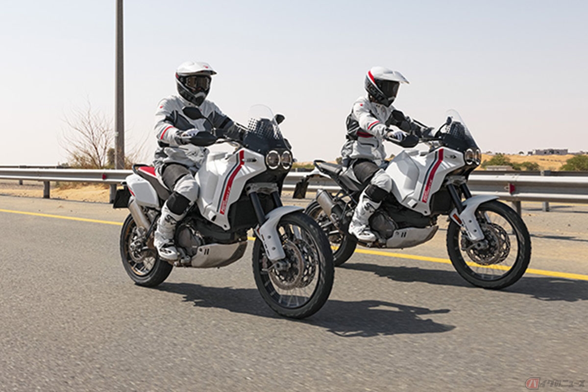 ドゥカティの新型モデル「デザートX」