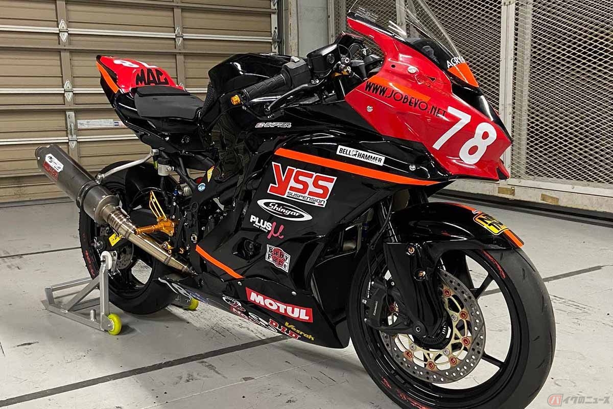 鈴鹿サンデーロードレース選手権「NGK杯」にTEAM TEC2&YSSから参戦した大久保選手が乗ったカワサキ「Ninja ZX-25R」
