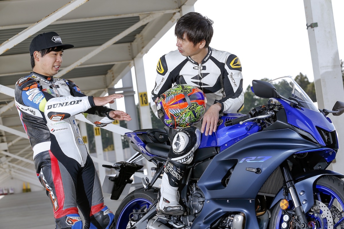 石塚選手と『YZF-R7』の走行性能や、コーナーの楽しさについての議論は、終わることなく盛り上がった